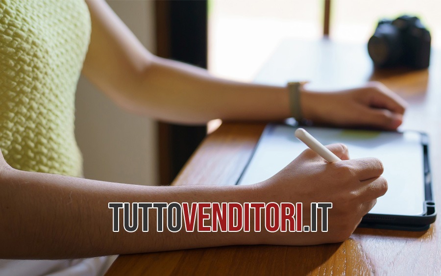 Come scrivere un annuncio di ricerca agenti che attiri i top performer